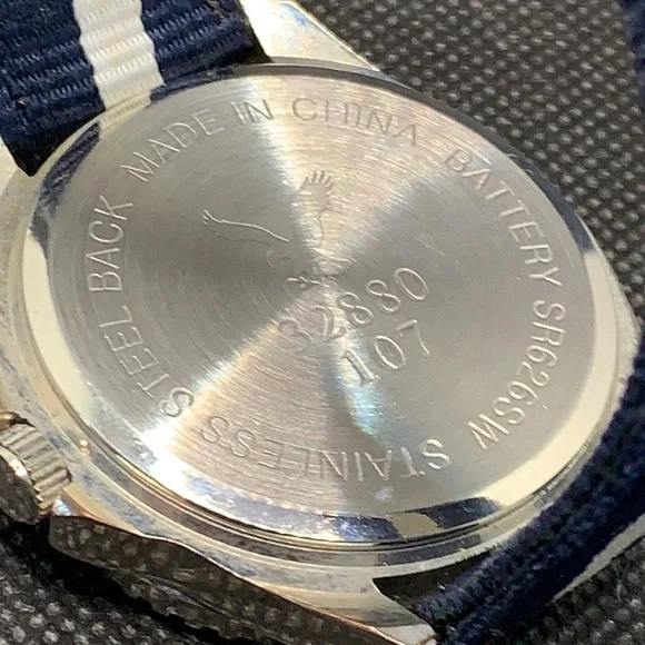 Men’s American Eagle watch with striped band - Picture 2 of 3